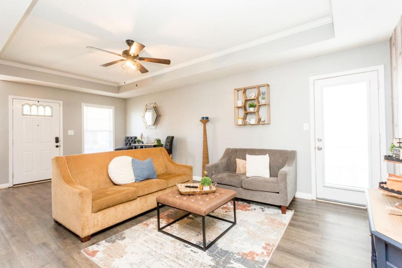 Once-In-A-Lifetime Coffee-Themed Stay For Up To 8 Clarksville Exterior photo