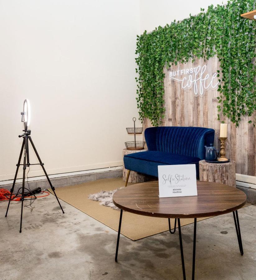 Once-In-A-Lifetime Coffee-Themed Stay For Up To 8 Clarksville Exterior photo