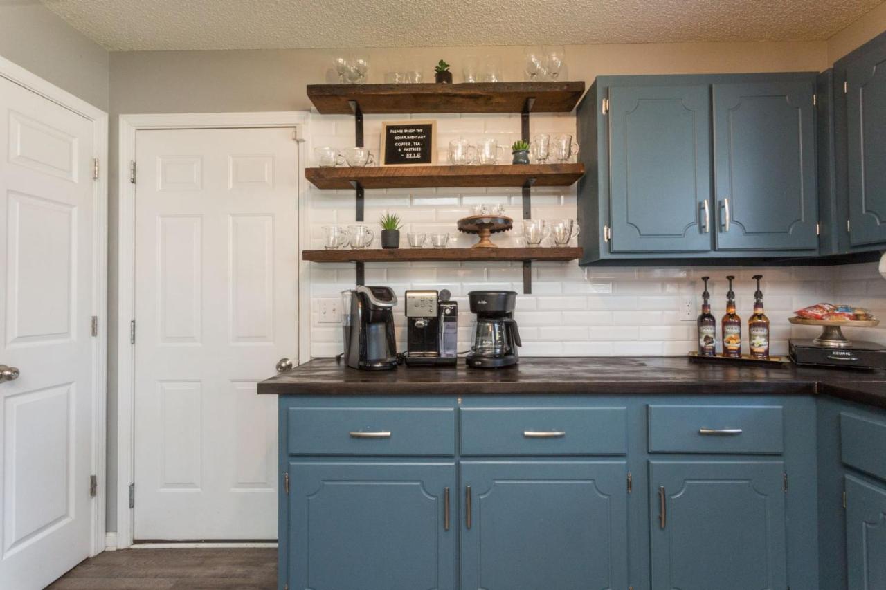 Once-In-A-Lifetime Coffee-Themed Stay For Up To 8 Clarksville Exterior photo